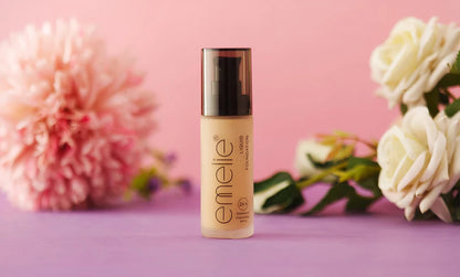 Emelie Matte Liquid Foundation - 24h Water proof Vitamin E& A - oraglowpk